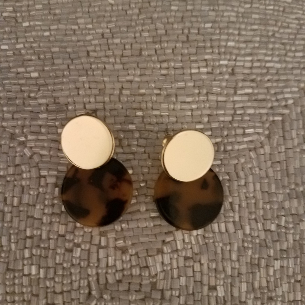 ❣Ann Taylor leopard print earrings